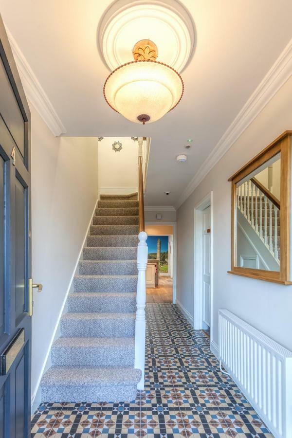 Tintawn House Hotell Sandyford Exteriör bild