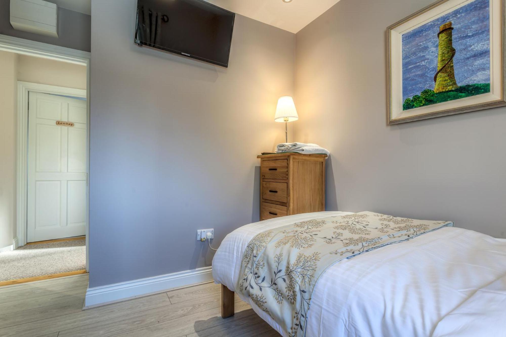 Tintawn House Hotell Sandyford Exteriör bild