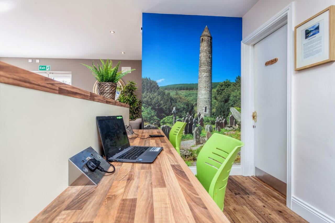Tintawn House Hotell Sandyford Exteriör bild